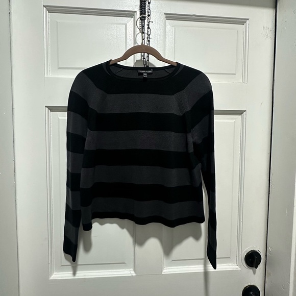 Eileen Fisher Gray Black Striped Silk Organic Cotton Box-Top Sweater Size XS - Picture 2 of 6
